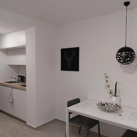 Apartments Sindy And Mendy With Parking Space In The Garage Dubrownik Zewnętrze zdjęcie
